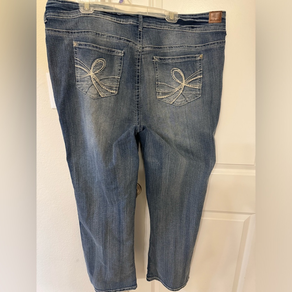 Jeans - Picture 2 of 5